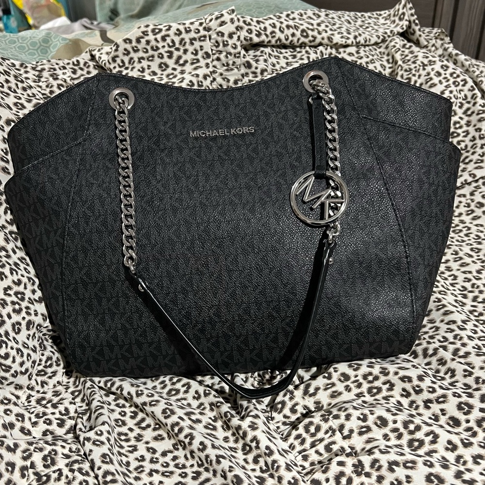 Michael Kors monogram jet set tote bag